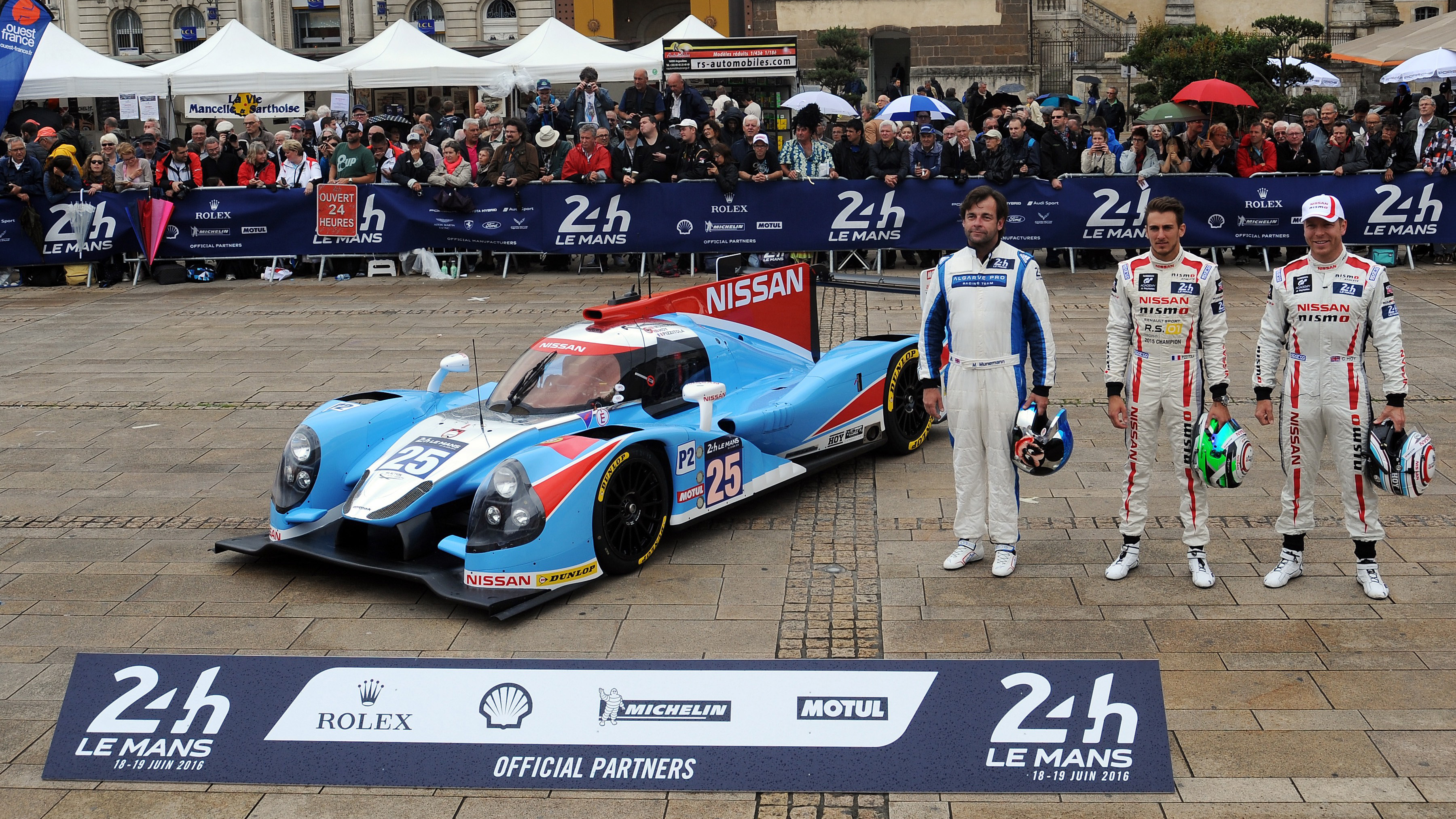 hoy_drivers_parade_le_mans_24.jpg