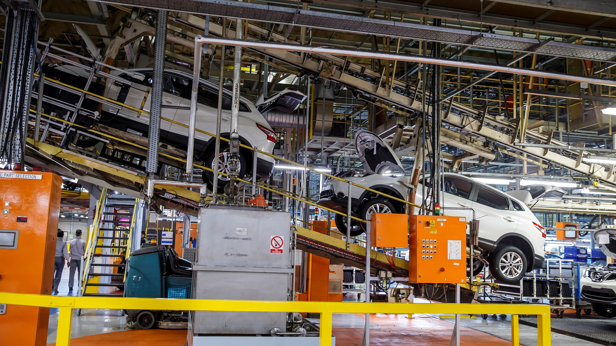 426158592_production_of_nissan_juke_and_qashqai_at_nissan_sunderland_plant.jpg