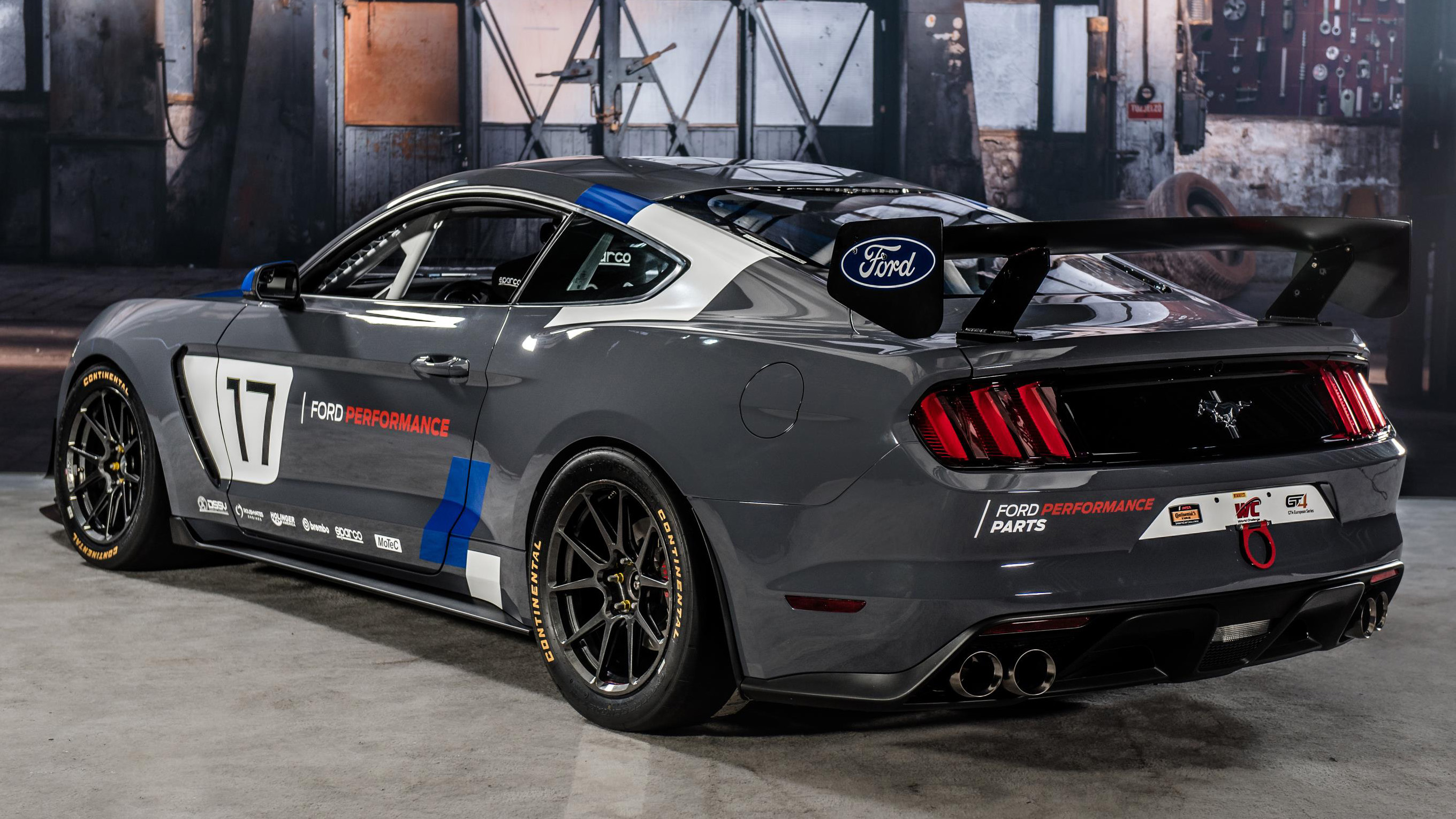 mustang-gt350r-c4-ford-performance-3.jpg