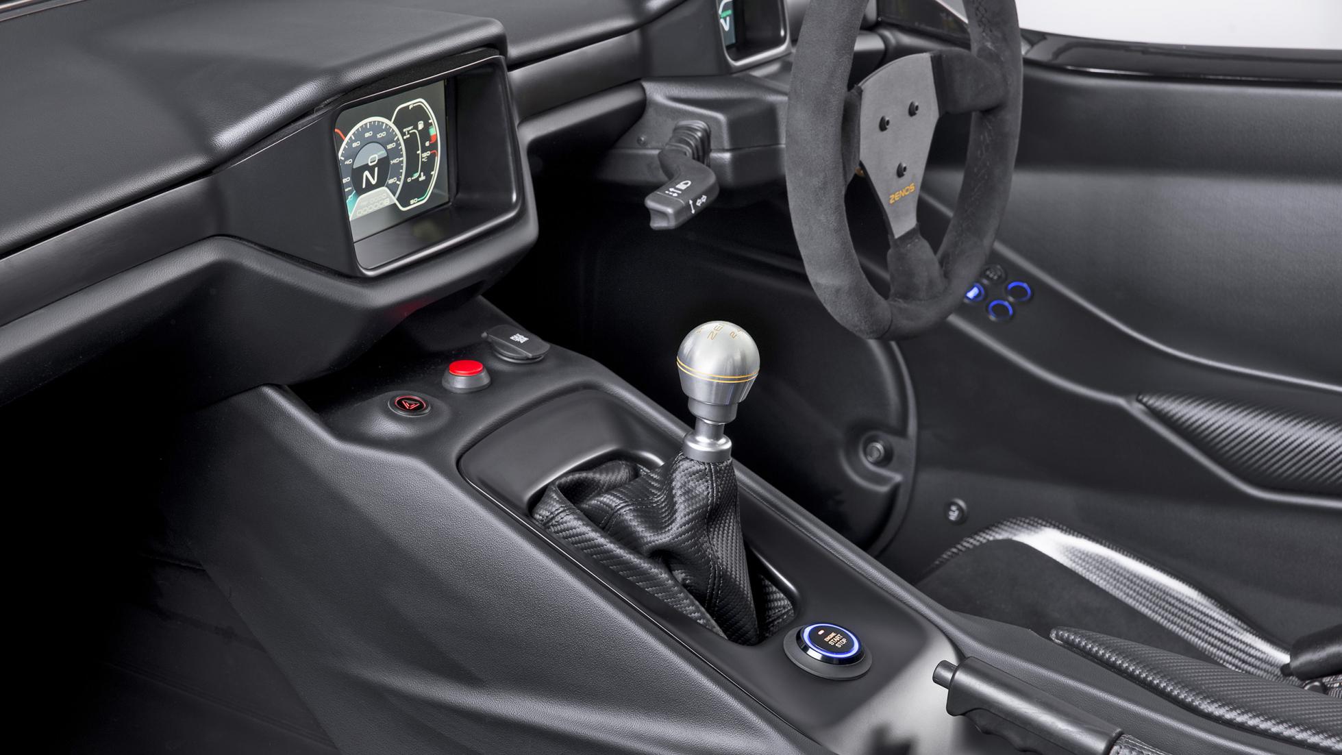 zenos_e10_r_interior-1.jpg