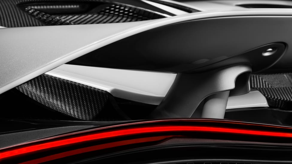 180117_new_mclaren_super_series_blends_beauty_and_technology_image_final._1.jpg