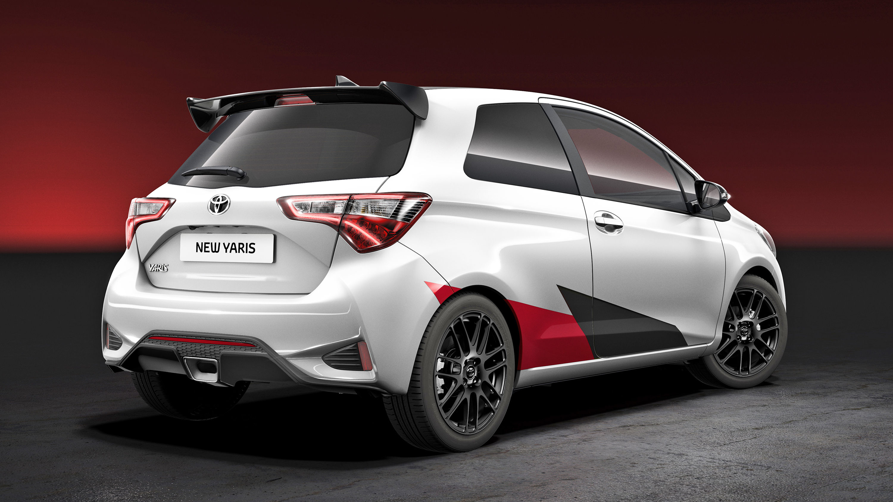 new_yaris_rear_final.jpg