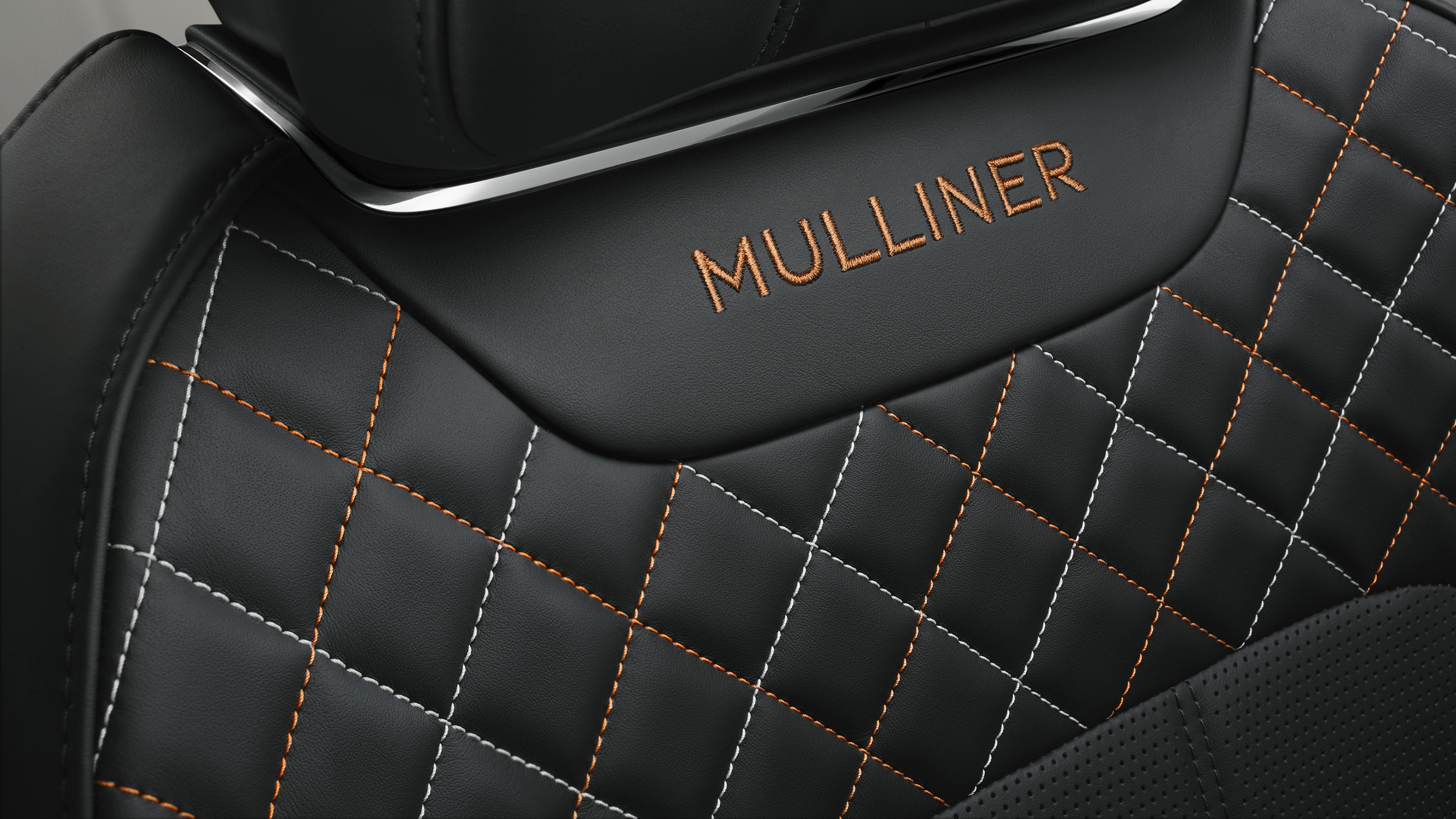 bentayga_mulliner_seat_detail.jpg