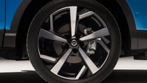 qashqai_geneva17_exterior_08.jpg