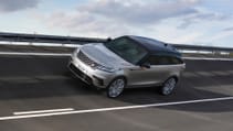 rr_velar_18my_445_glhd_pr_location_dynamic_010317.jpg