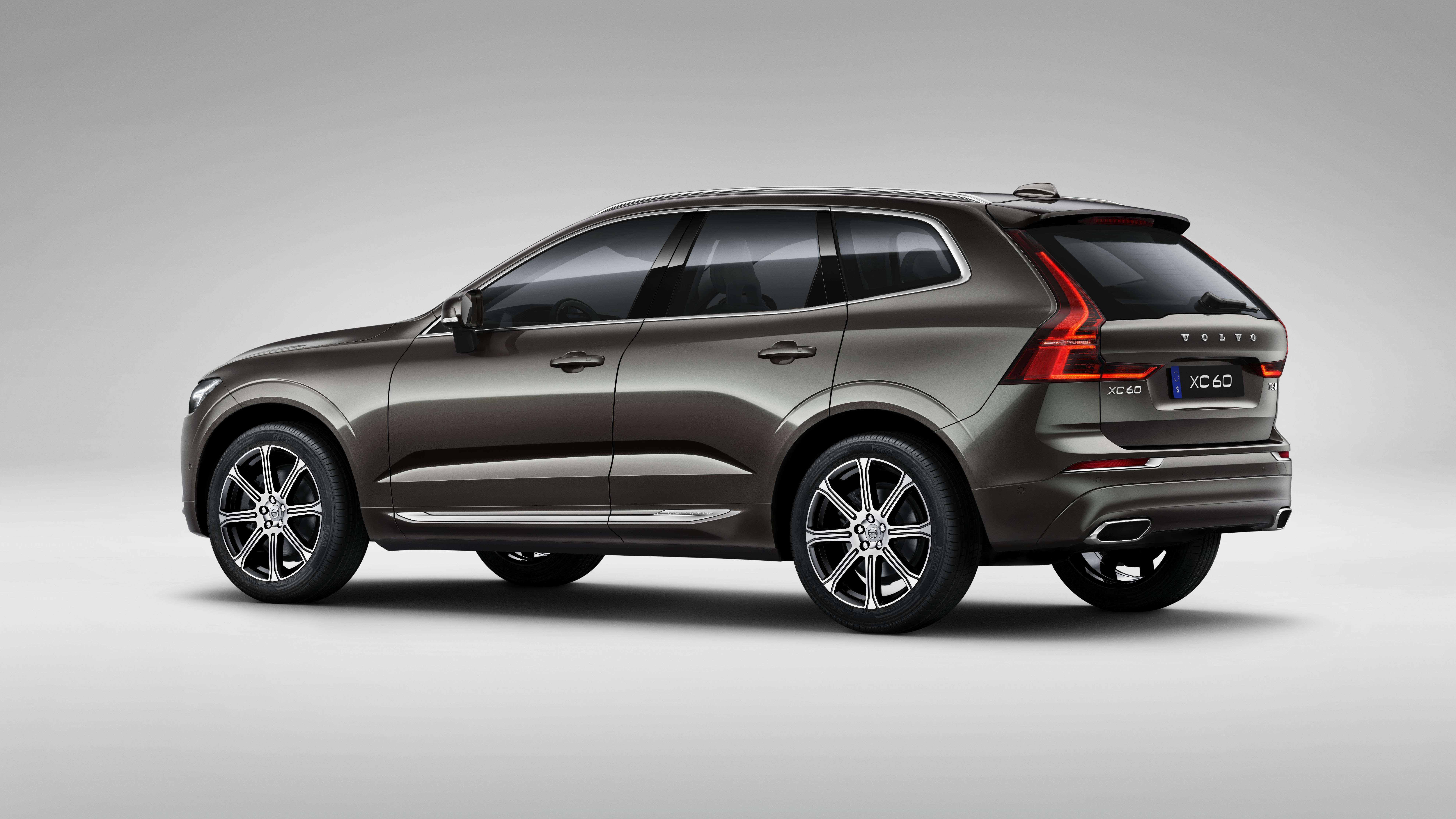 xc60_pine_grey_t6_inscription_11.jpg