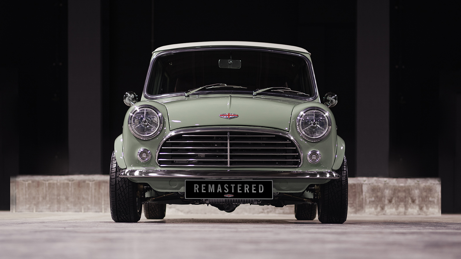 mini_remastered_by_david_brown_automotive_mid-res_25.jpg