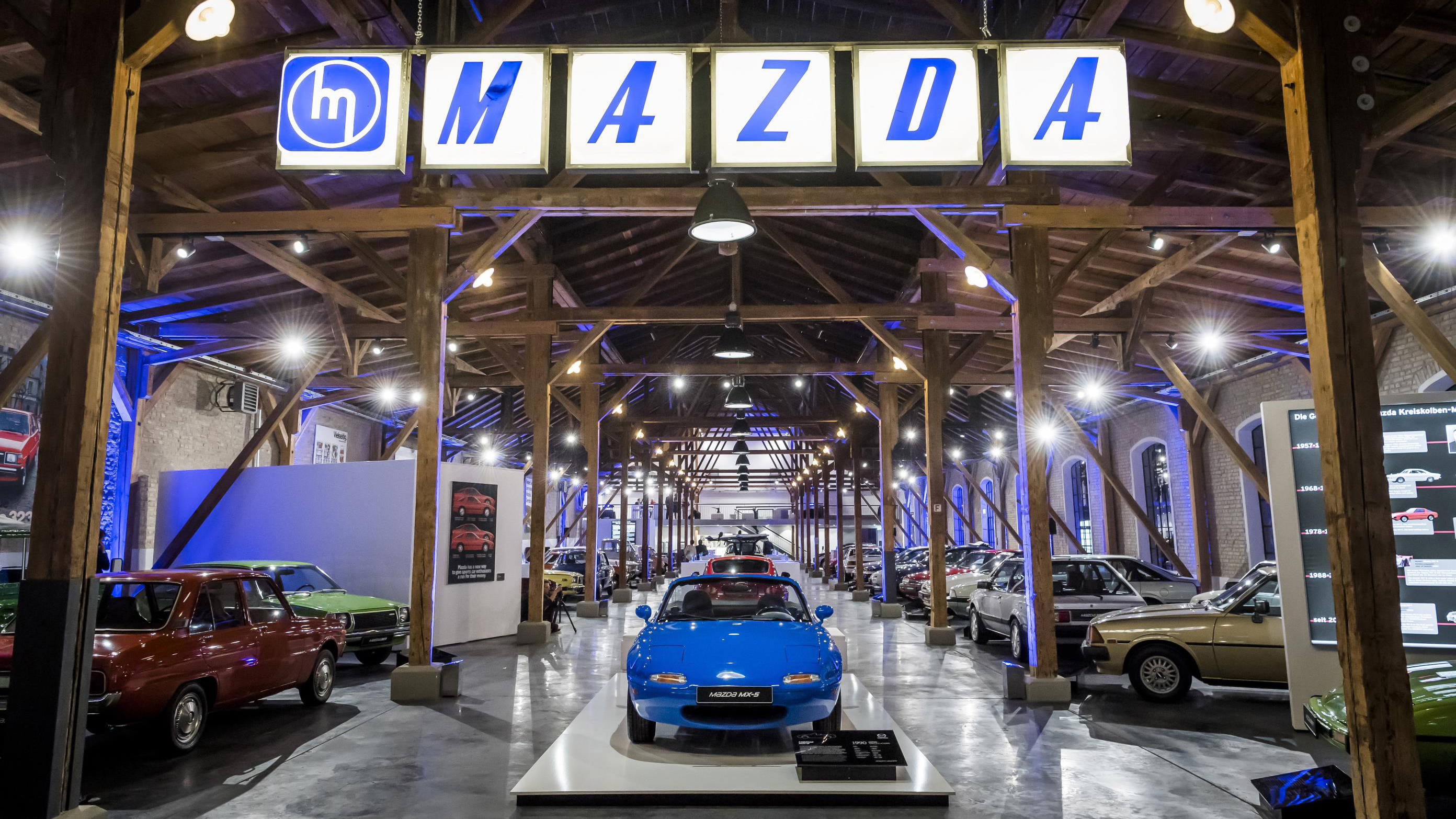 1384090_mazda_museum_124.jpg