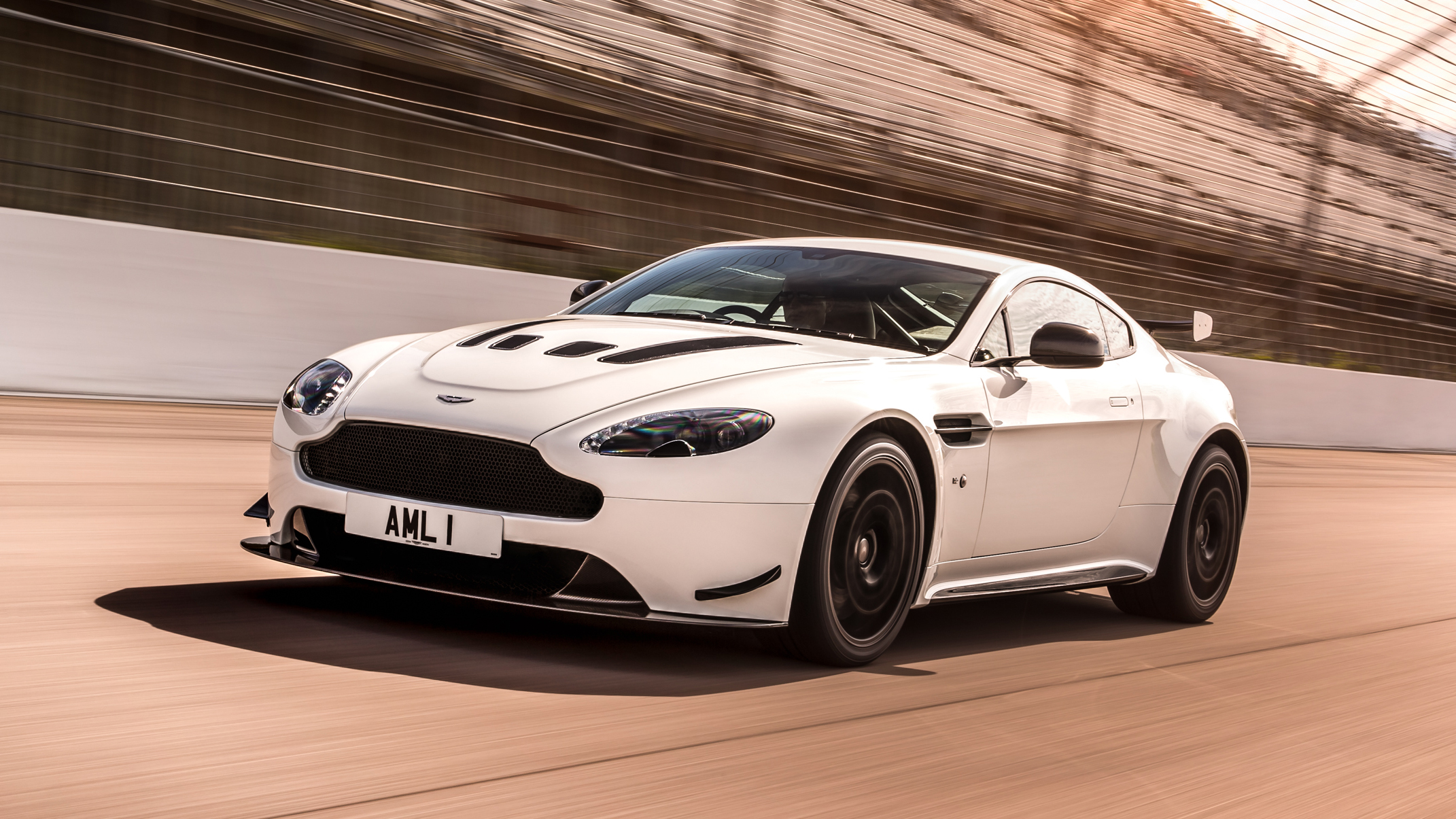 vantage_amr_accessories_01.jpg