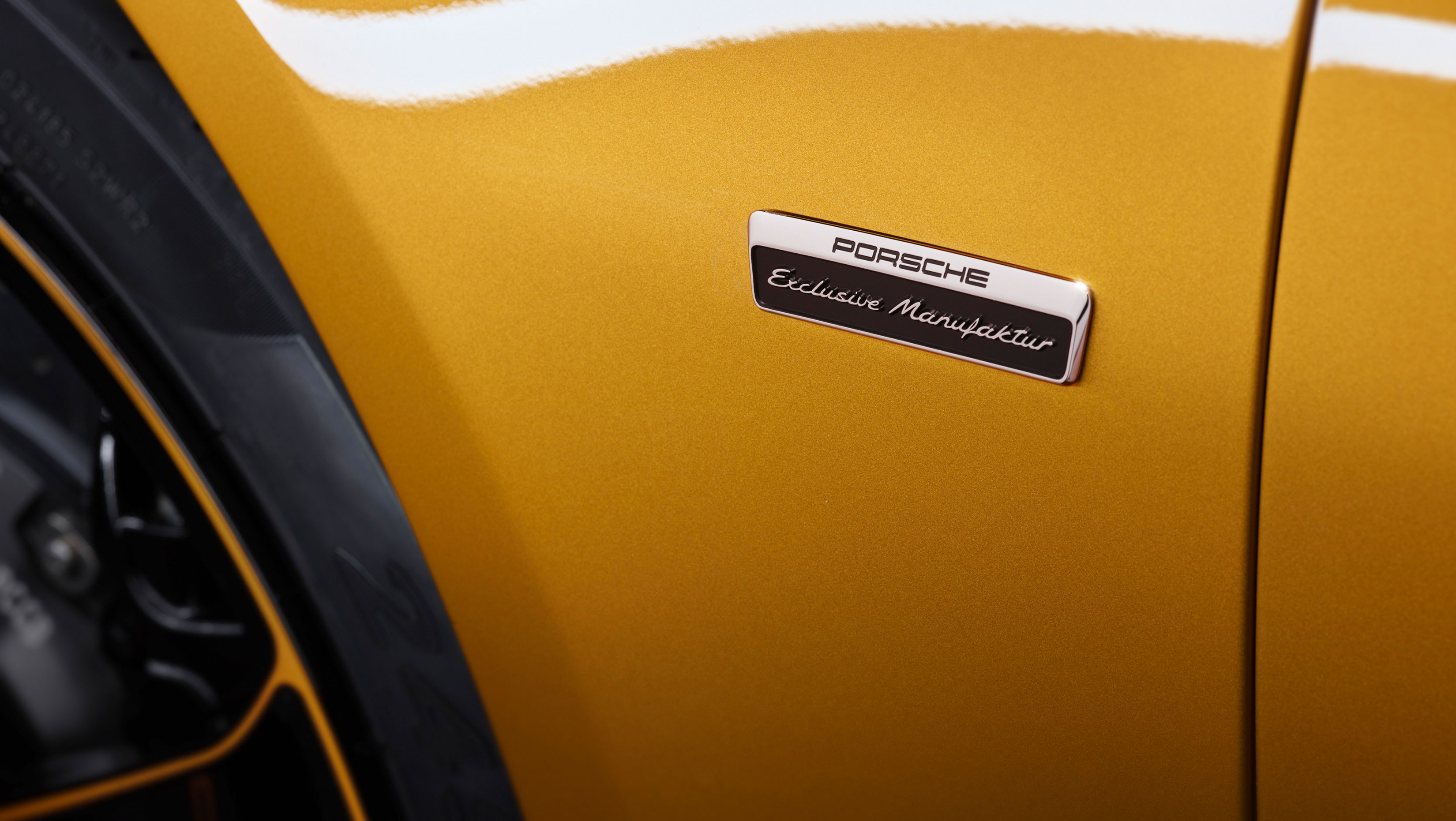 high_911_turbo_s_exclusive_series_2017_porsche_ag-7.jpg