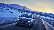 all-new_megane_renault_sport_to_offer_four-wheel_steering_and_a_choice_of_two_chassis_embargo_11h00_uk_230617_5.jpg