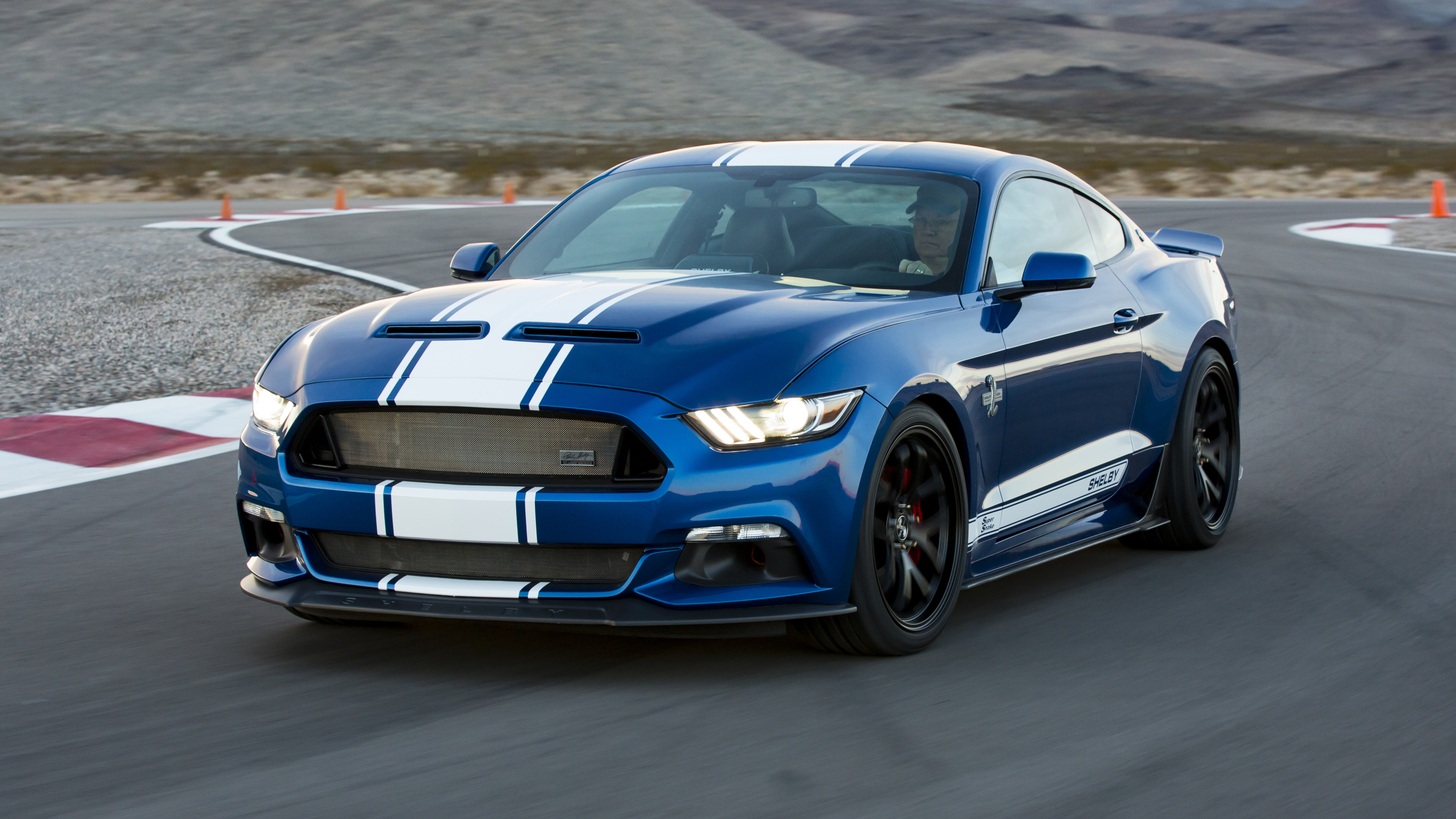 shelby_mustang_super_snake_1.jpg