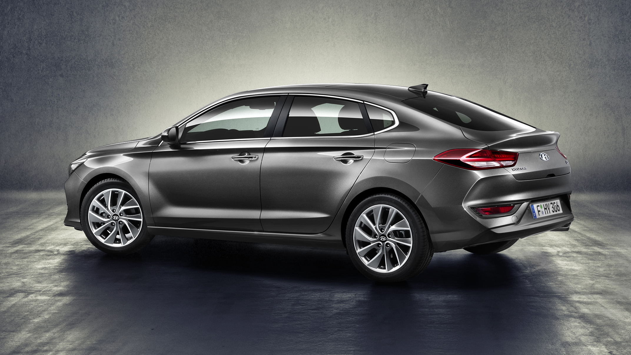 all-new_hyundai_i30_fastback_2.jpg