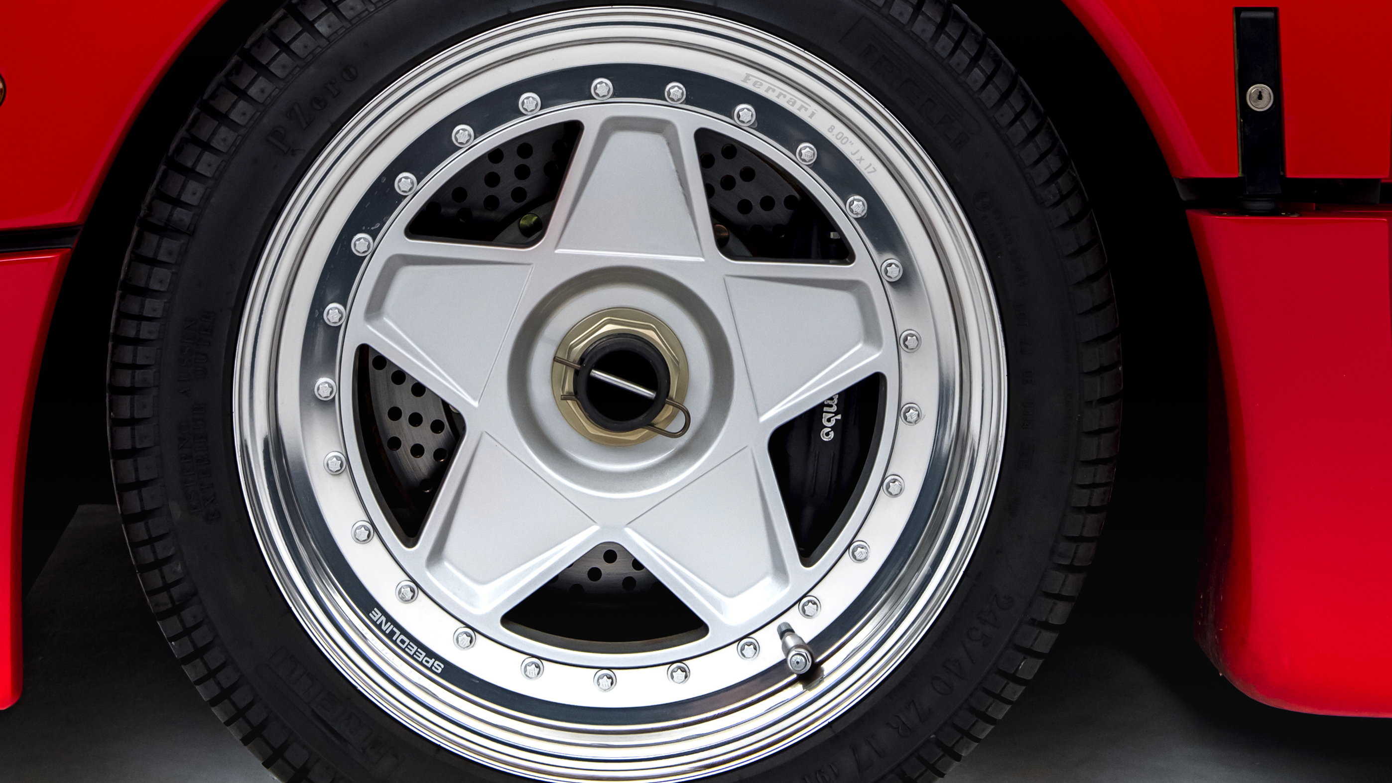 f40-wheel.jpg