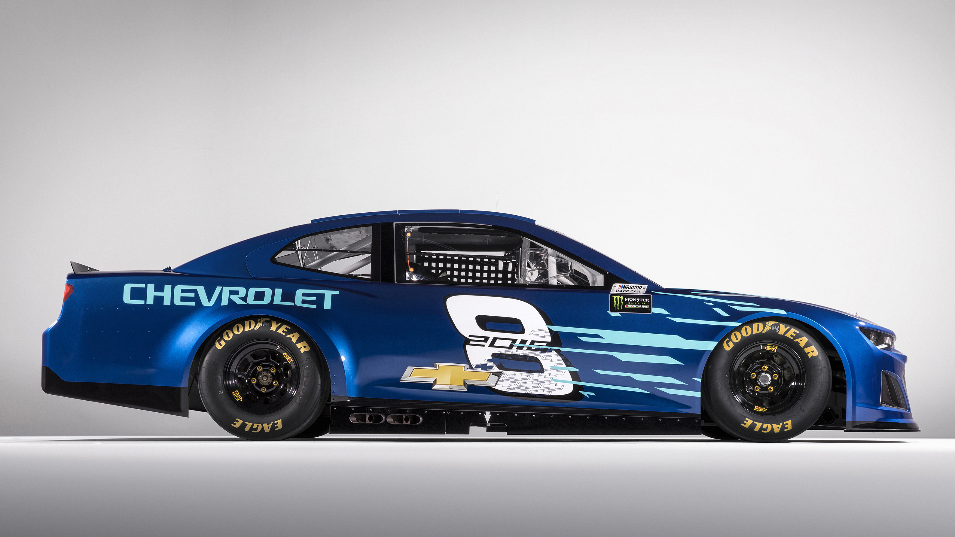 chevrolet-camaro-zl1-racecar-monster-energy-nascar-cup-series-06.jpg