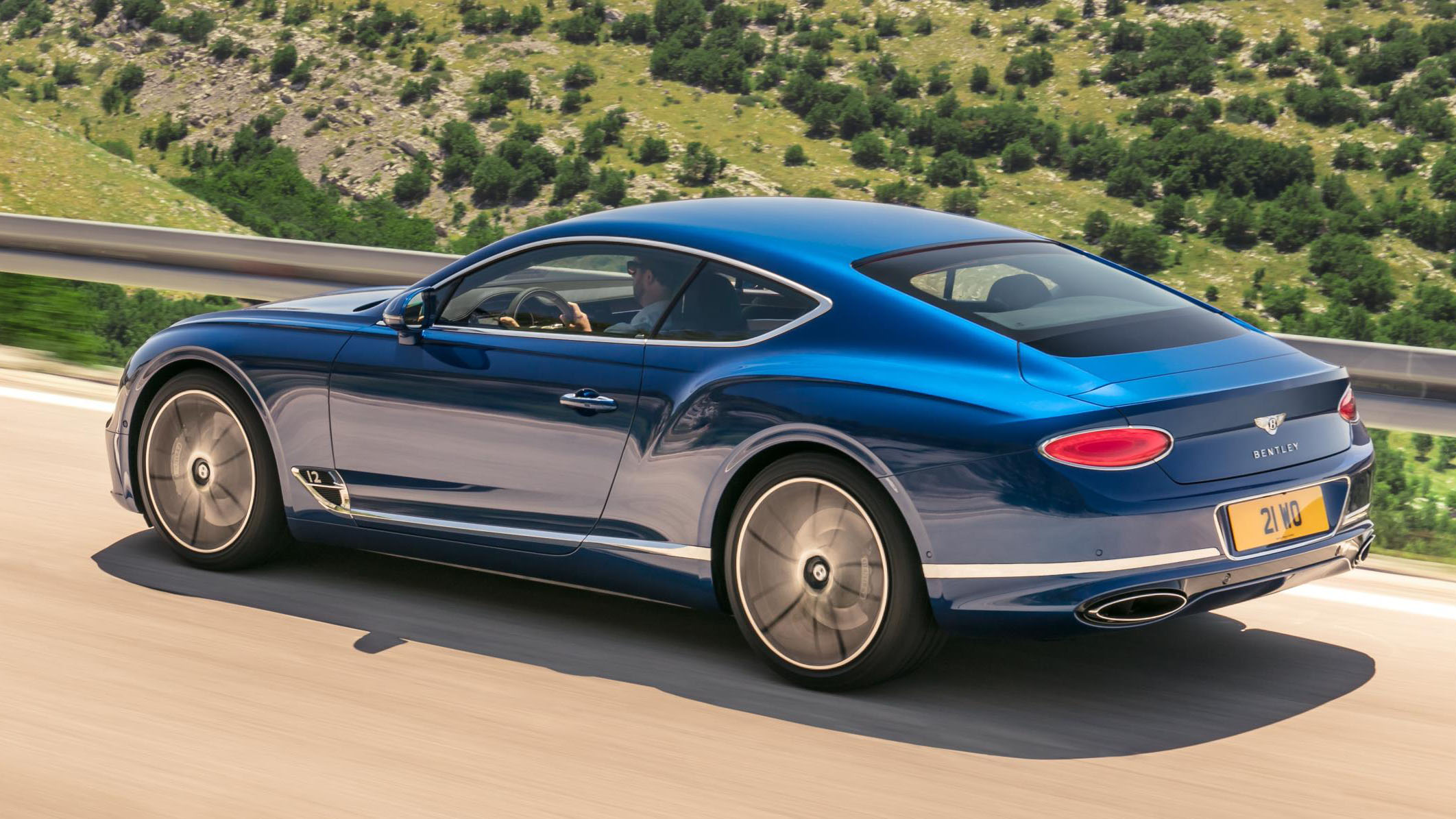 1429888_new_continental_gt_-_4.jpg