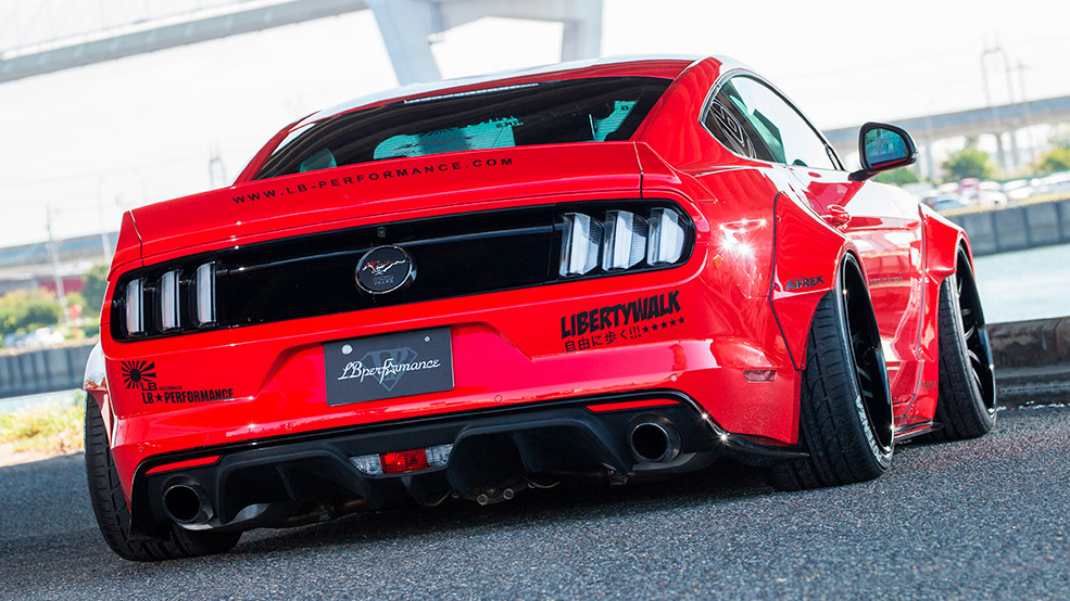 liberty-walk-ford-mustang-5.jpeg