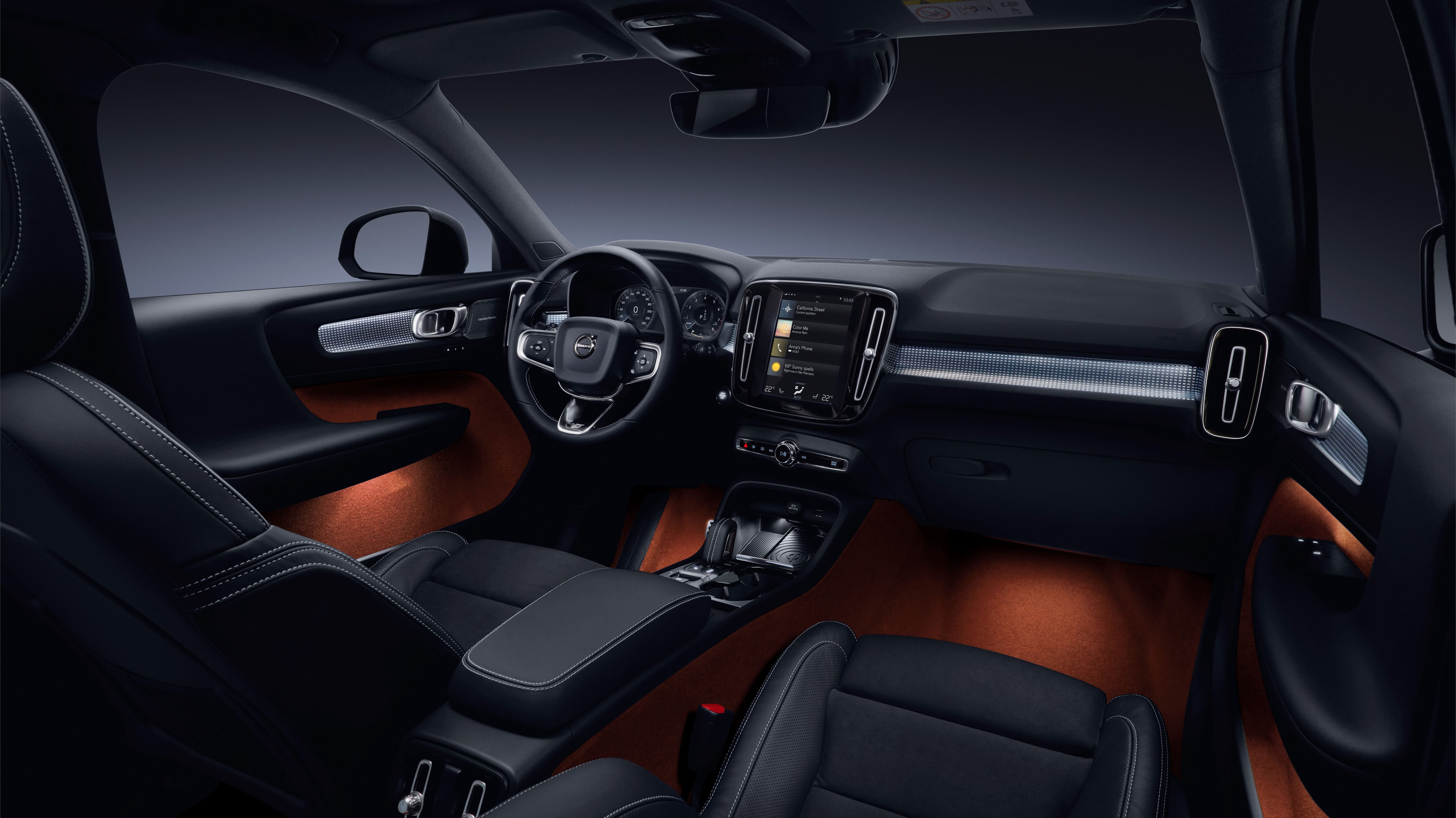 213042_new_volvo_xc40_interior.jpg