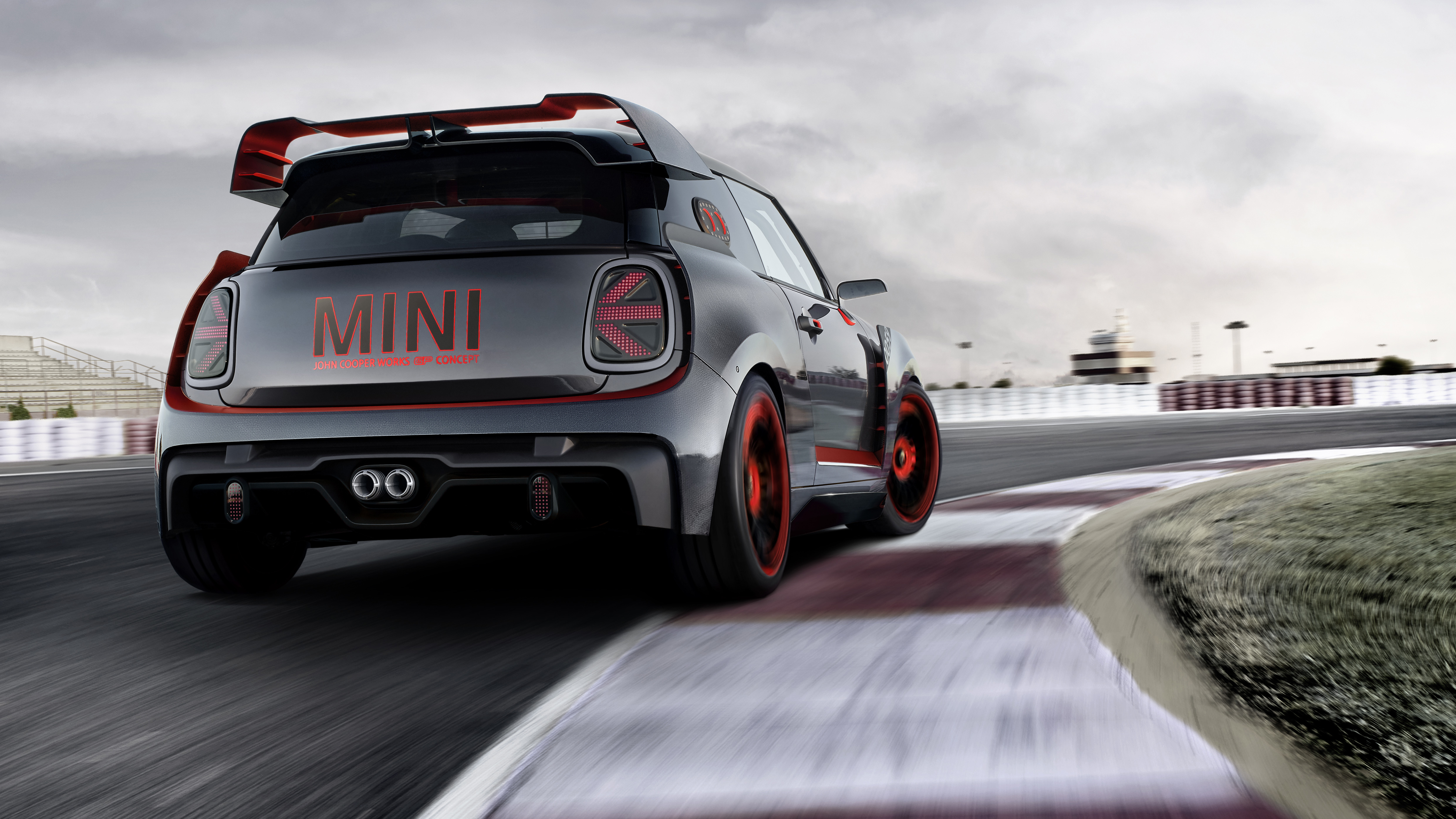 mini_john_cooper_works_gp_concept_02.jpg