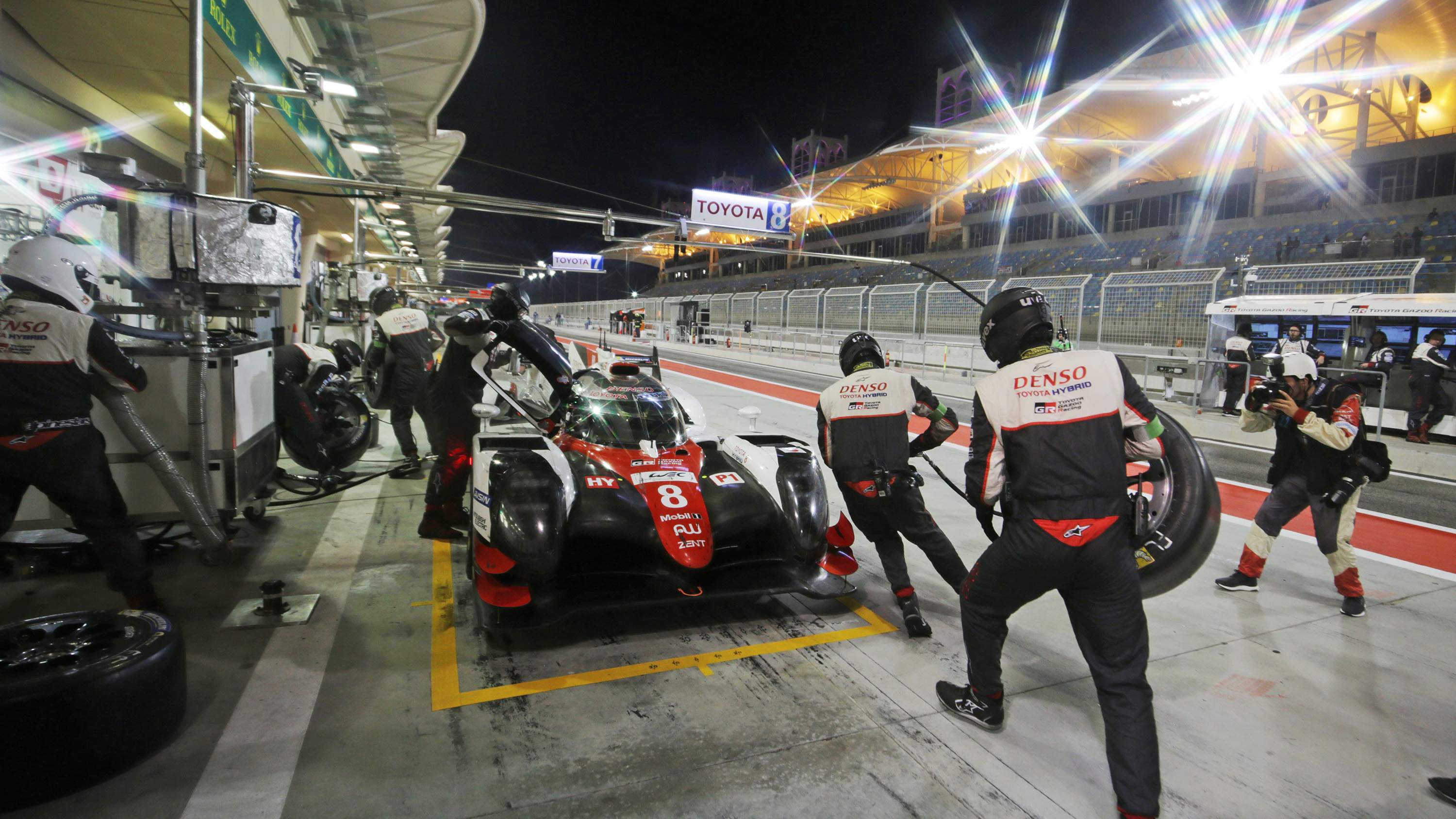 2017-wec-bahrain-saturday-race2-9.jpg