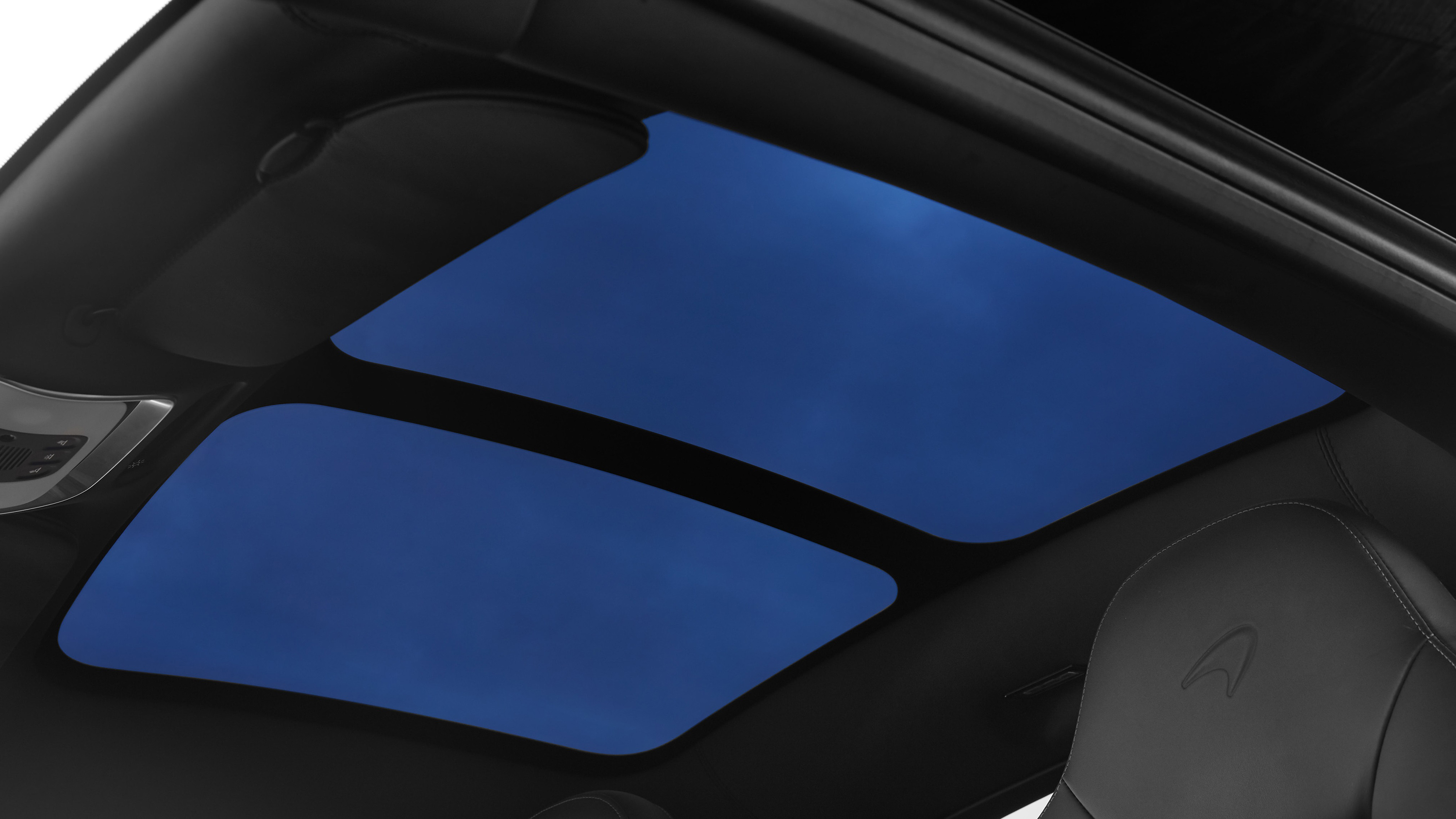 mso_defined_electrochromic_glazed_roof_mclaren_570gt_mid_tint.jpg