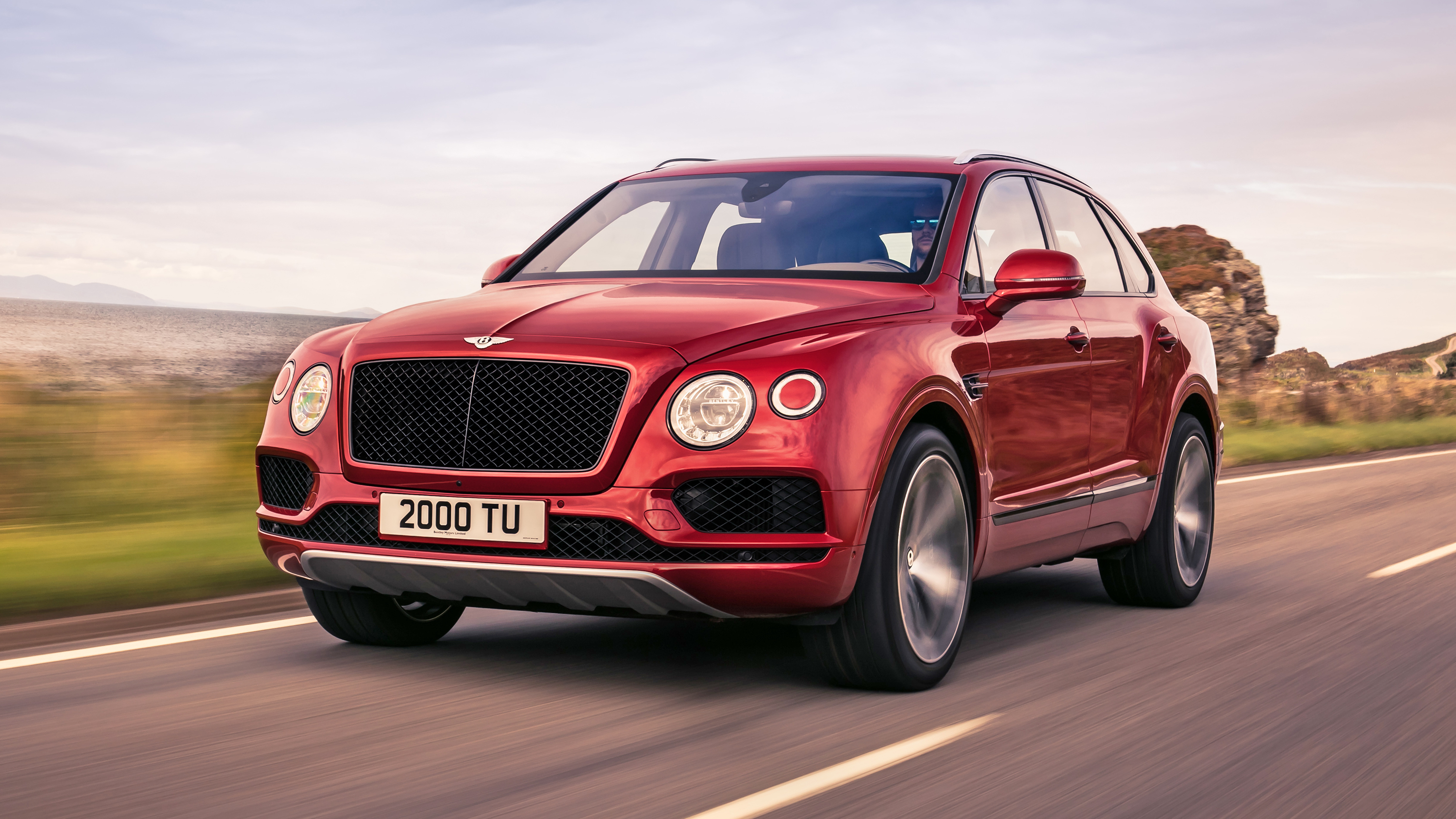 bentayga_v8_-_1.jpg