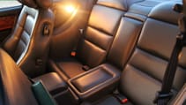 1997_aston_martin_v8_vantage_v550-manual_interior_2.jpg