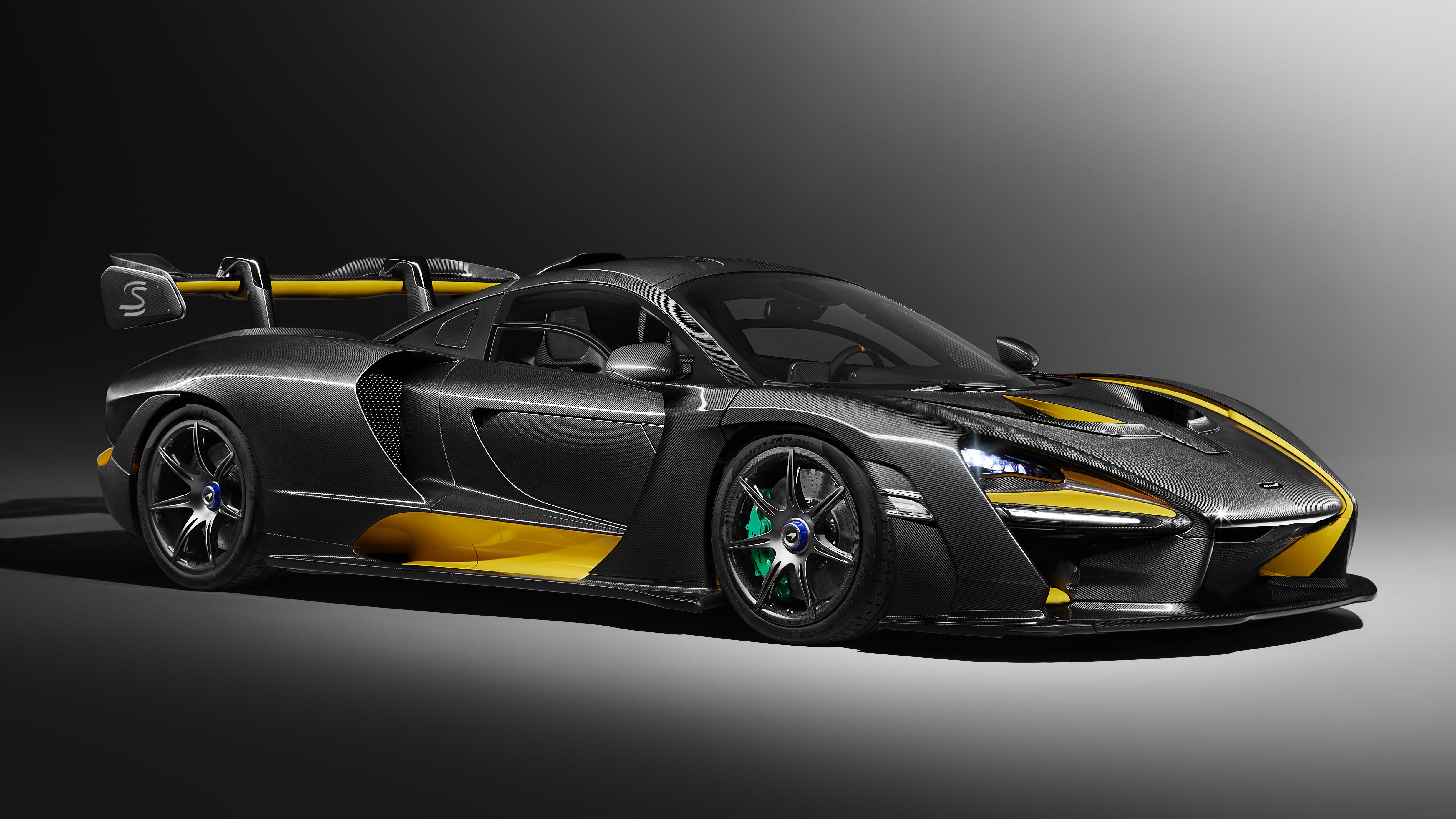 mclaren_senna_carbon_theme_by_mso_01.jpg