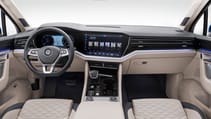 new_touareg_-_blue_-_interior_21.jpg