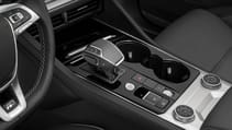 new_touareg_-_white_-_interior_7.jpg
