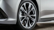 lexus_es_fsport_08.jpg