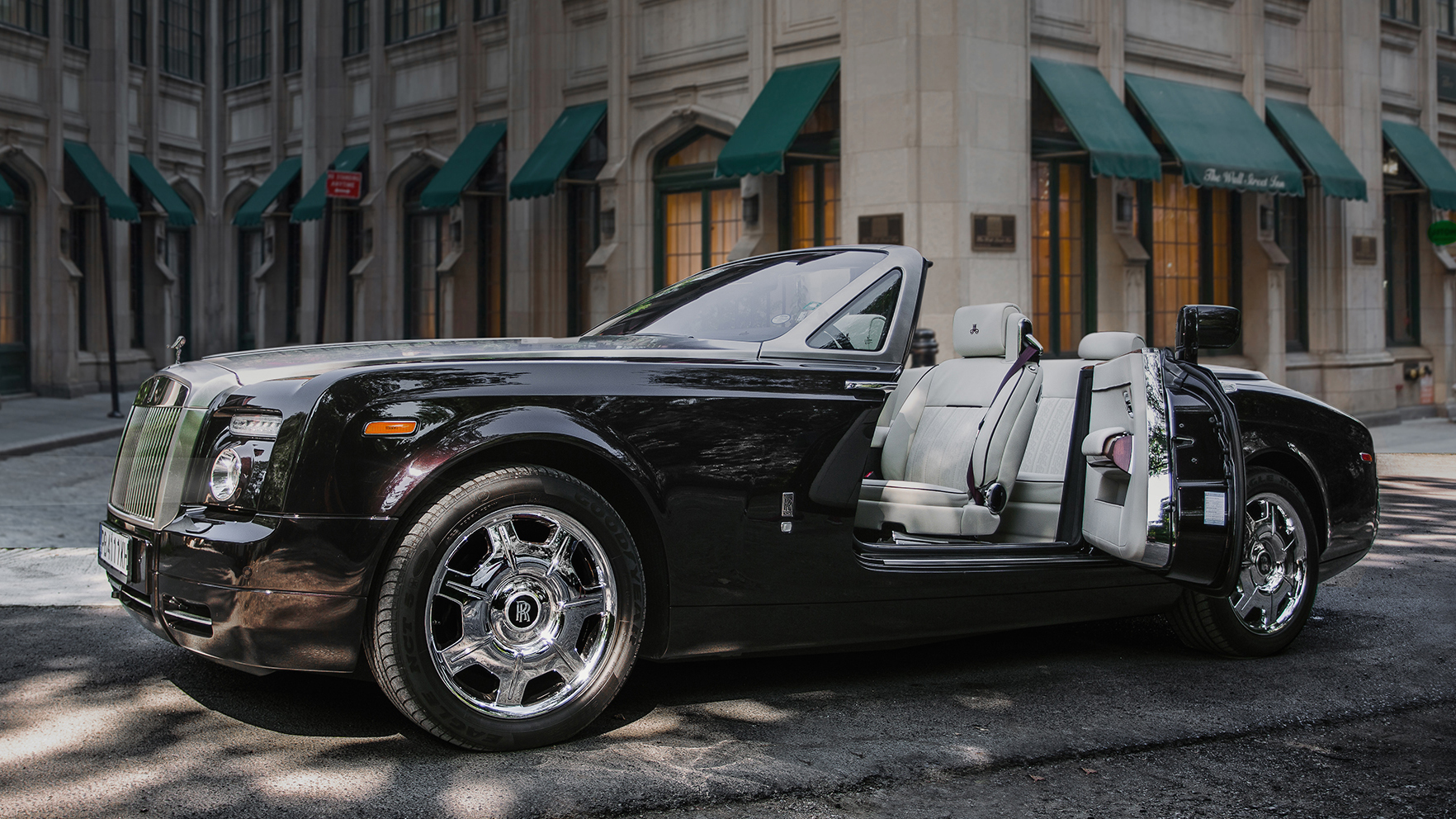 rolls-royce-phantom-drophead-coupe-by-vilner-1.jpg