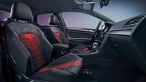 db2018au00409_large.jpg