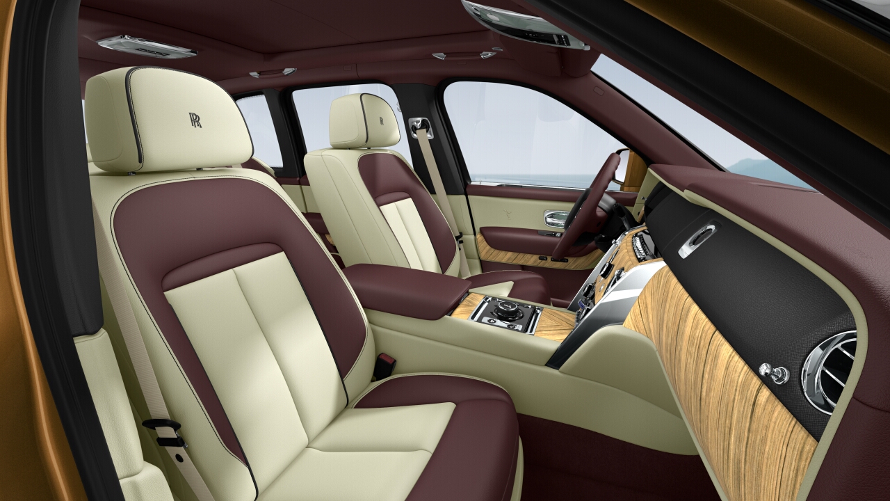 rr_cullinan_frontseats.jpg