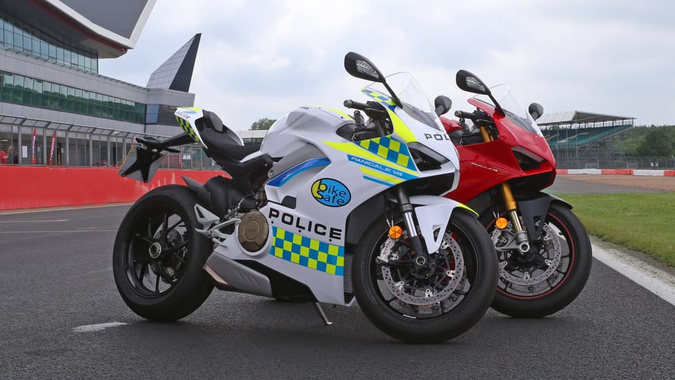ducati_track_day_silverstone_bike_safe_31-05-18_014_uc66253_high.jpg