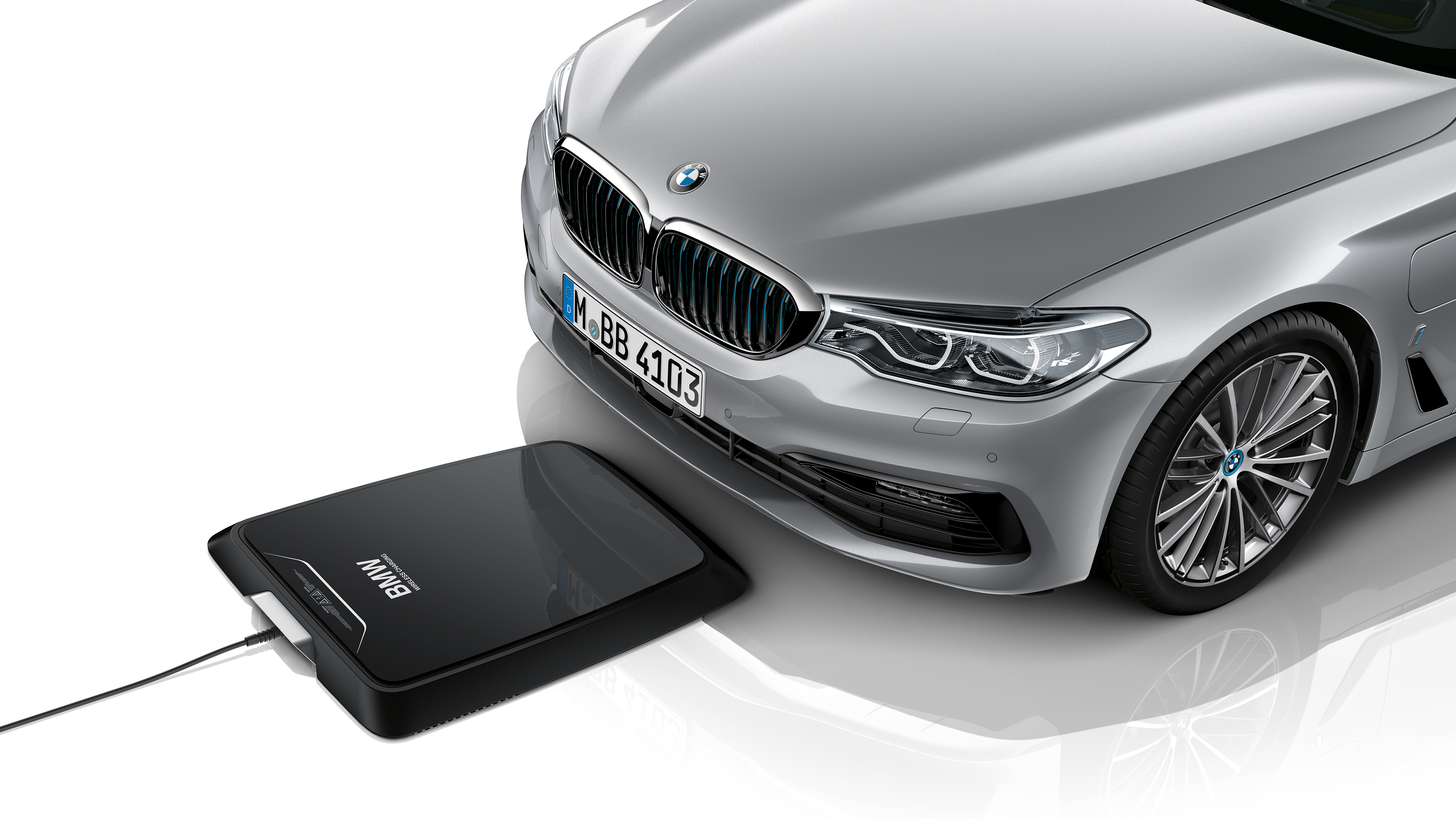 p90277538_highres_bmw-wireless-chargin.jpg