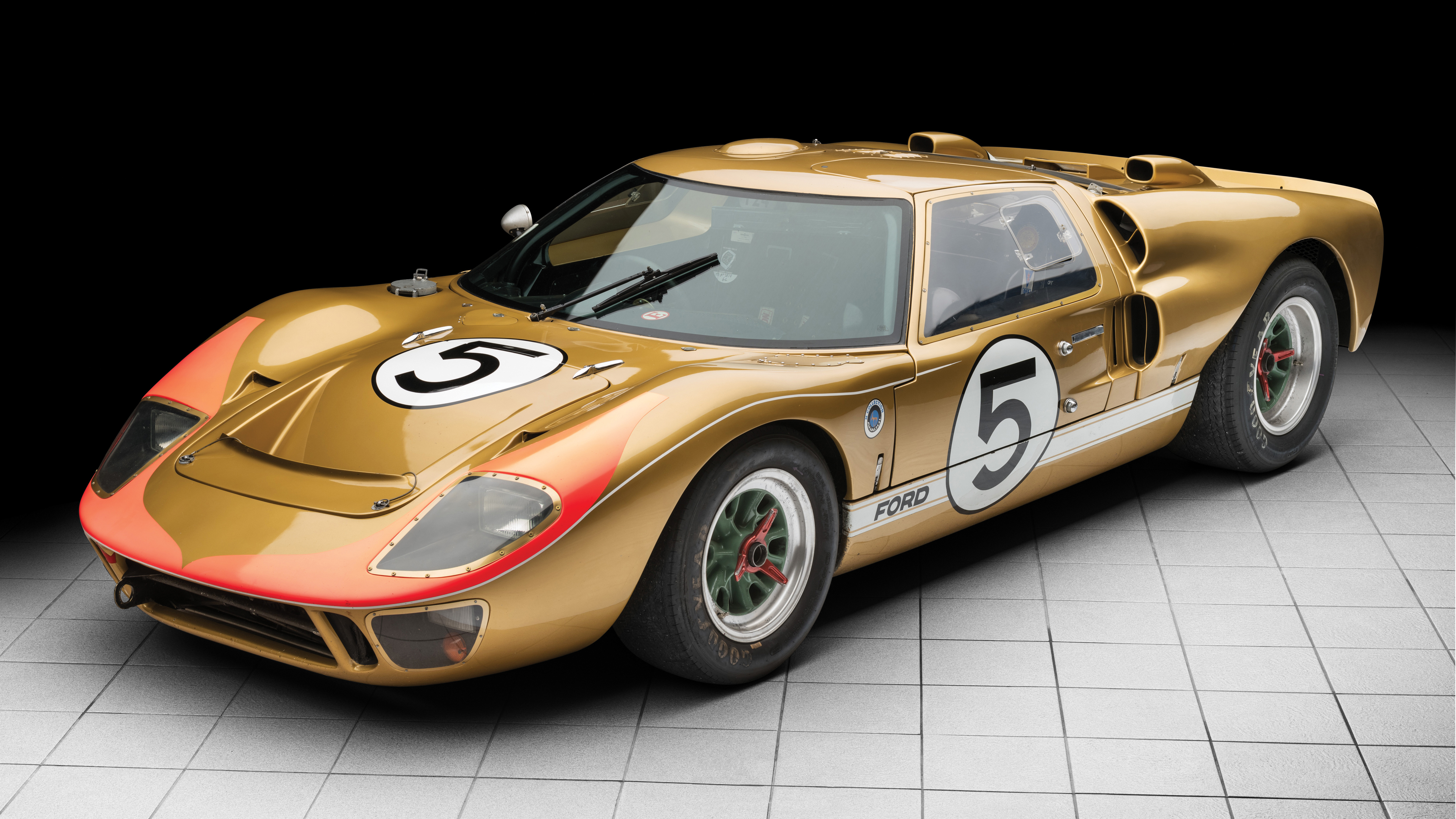 1966-ford-gt40_0.jpg