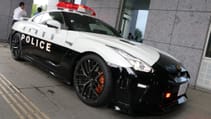 tochigi_police_unveil_nissan_gt-r_patrol_car_zy1u8.jpg