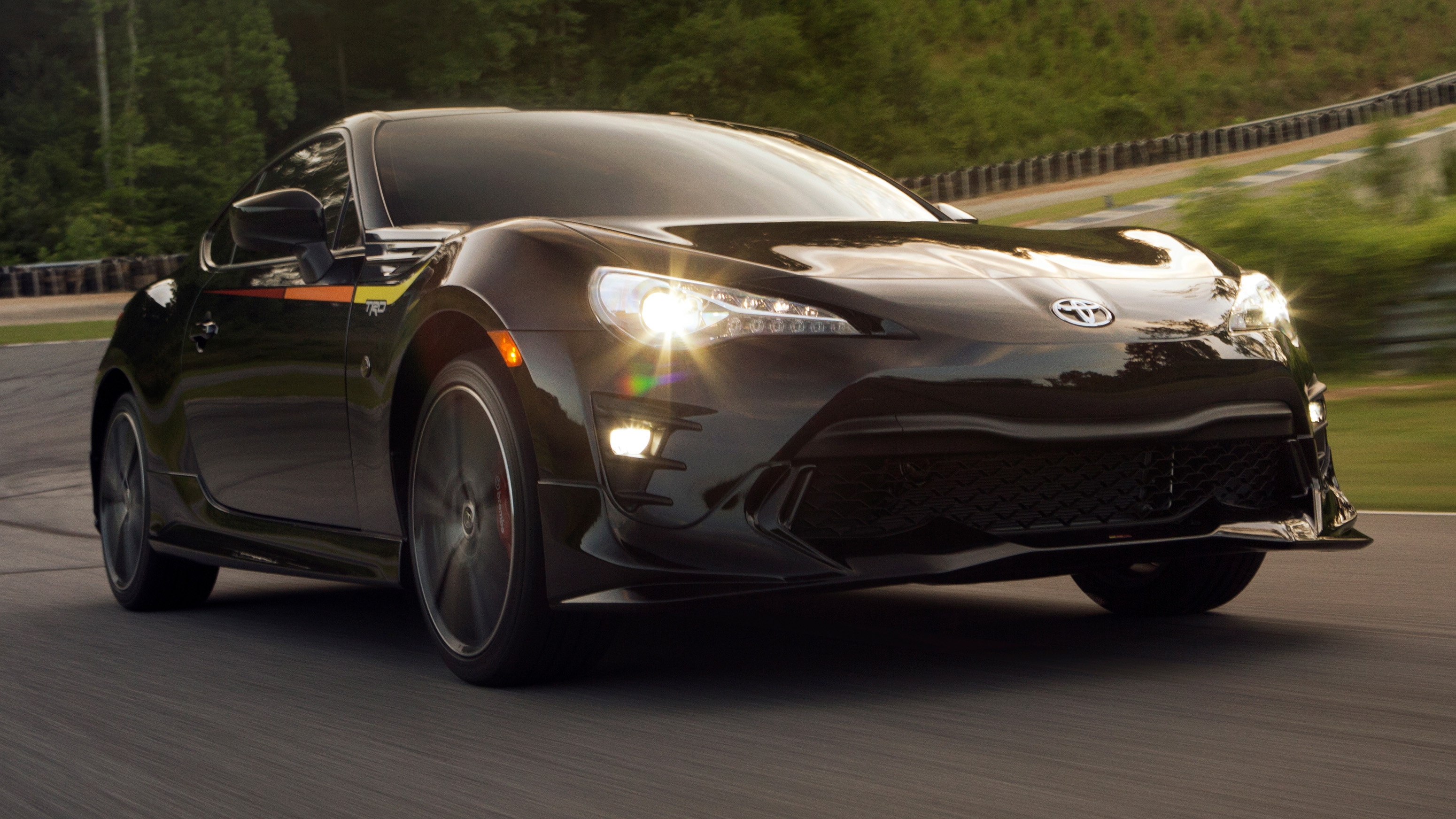 2019_toyota_86_trd_special_edition_16_d685ecaa7978c2bb2a8c8bce27bc80e3946ff809.jpg