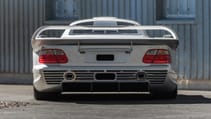 1998-mercedes-benz-amg-clk-gtr_9.jpg