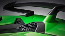 lamborghini_svj_green_spoiler.jpg