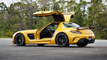 2014_mercedes-benz_sls_amg_black_series_0006.jpg