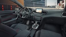 kia_ceed_5dr_gt_interior_bg.jpg