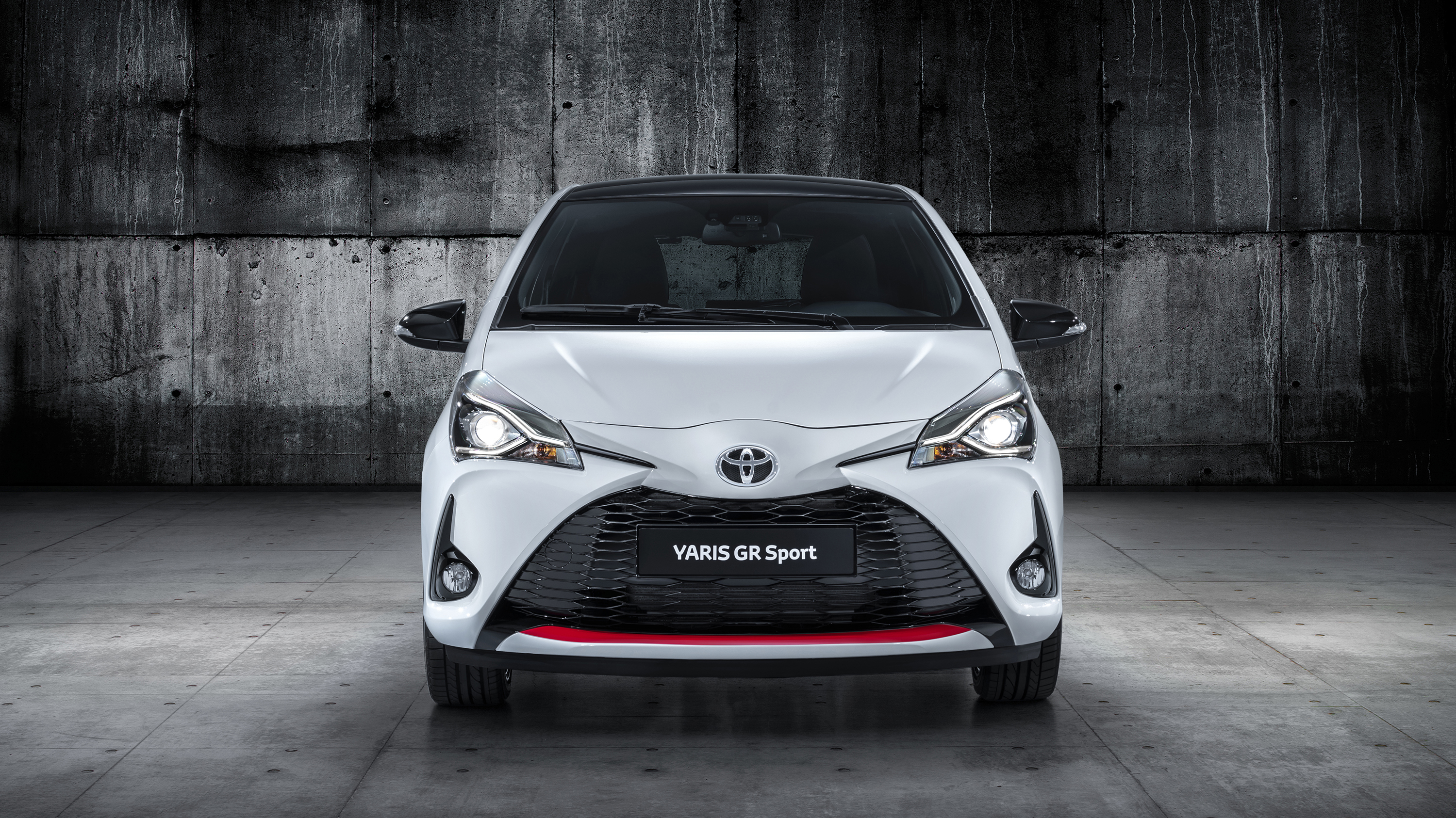 toyota_yaris_grs001_v3.jpg