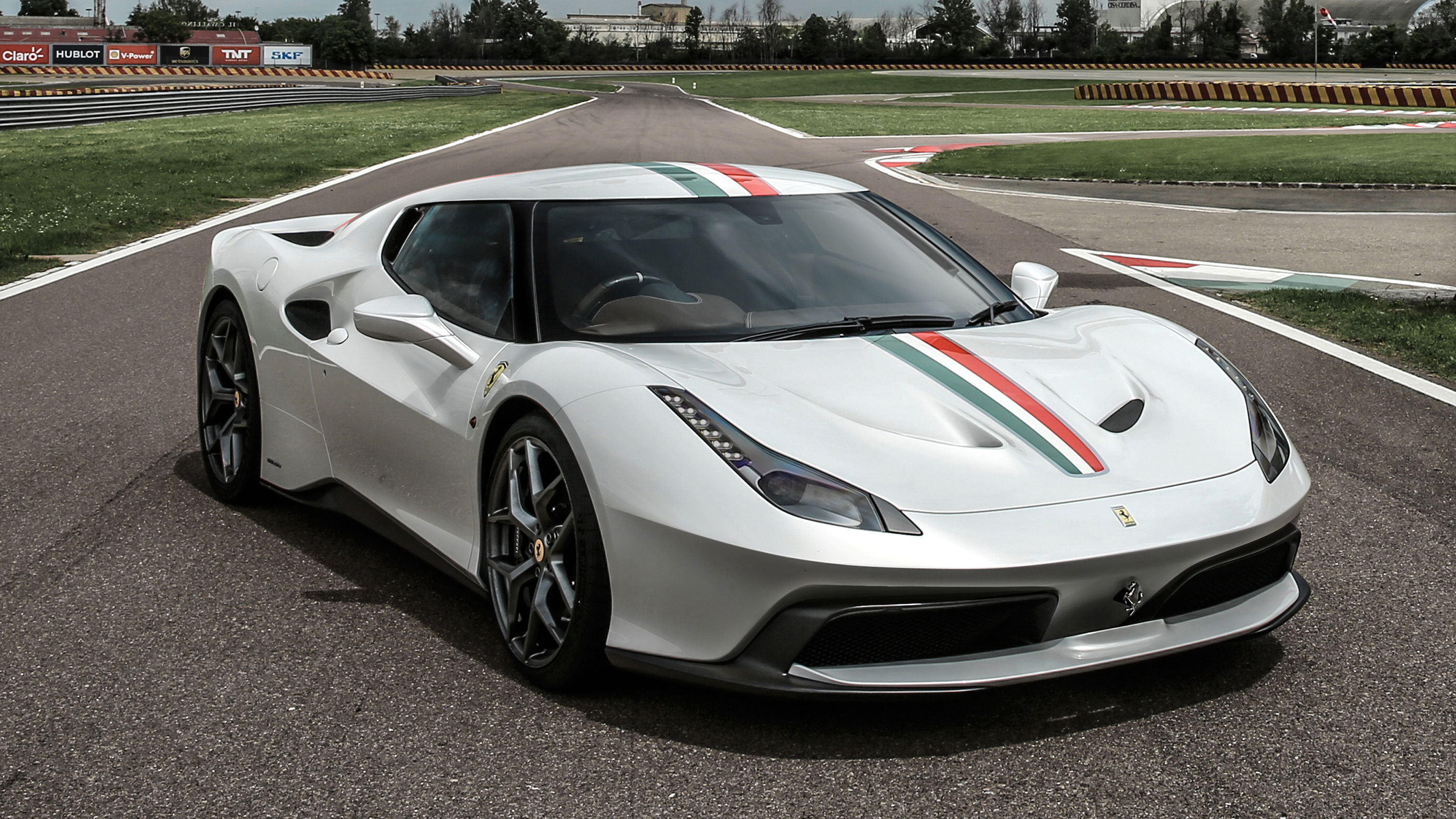 160374-car-458_mm_speciale_front_3_4.jpg