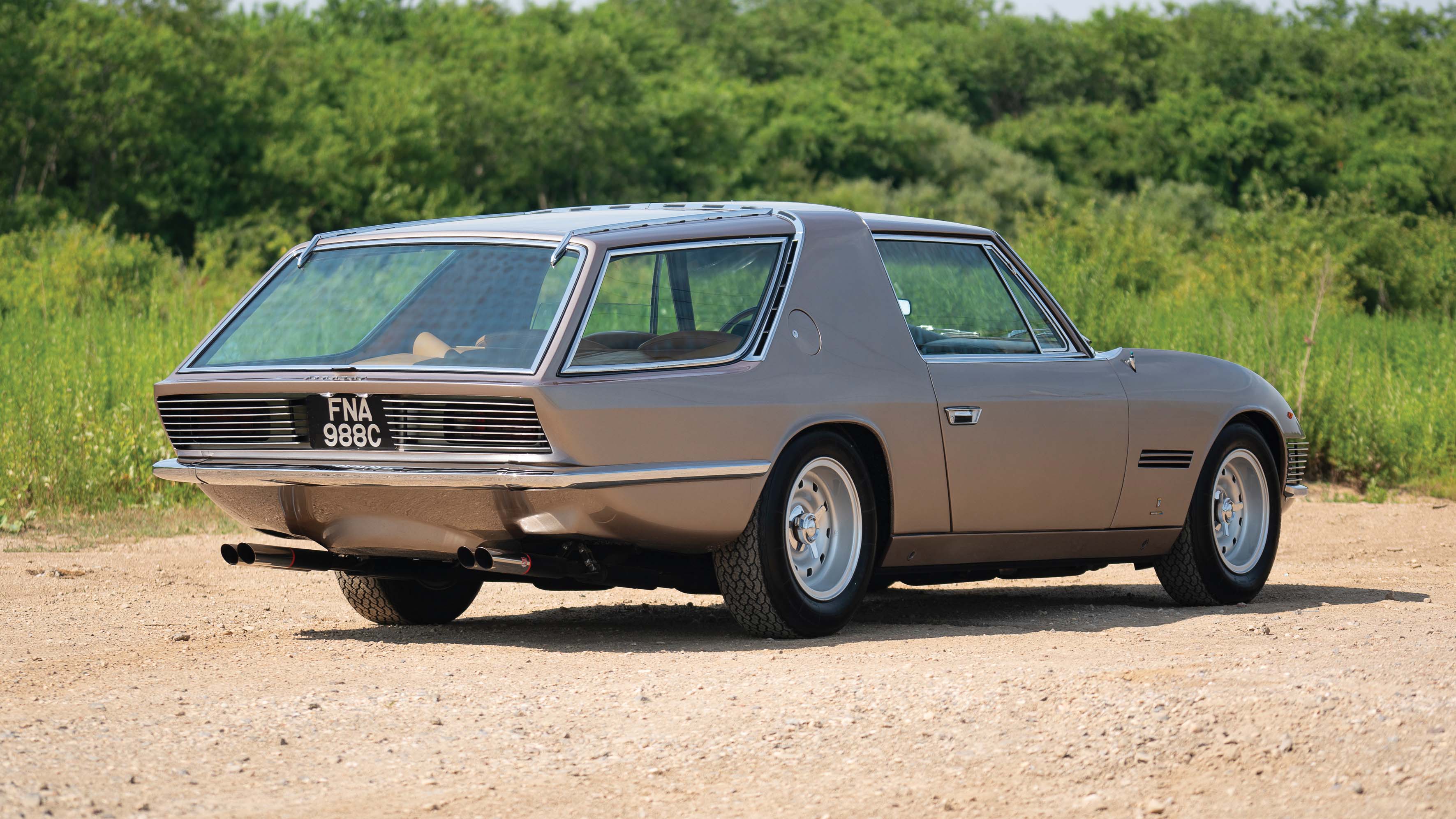 1965-ferrari-330-gt-2-2-shooting-brake-by-vignale_1.jpg