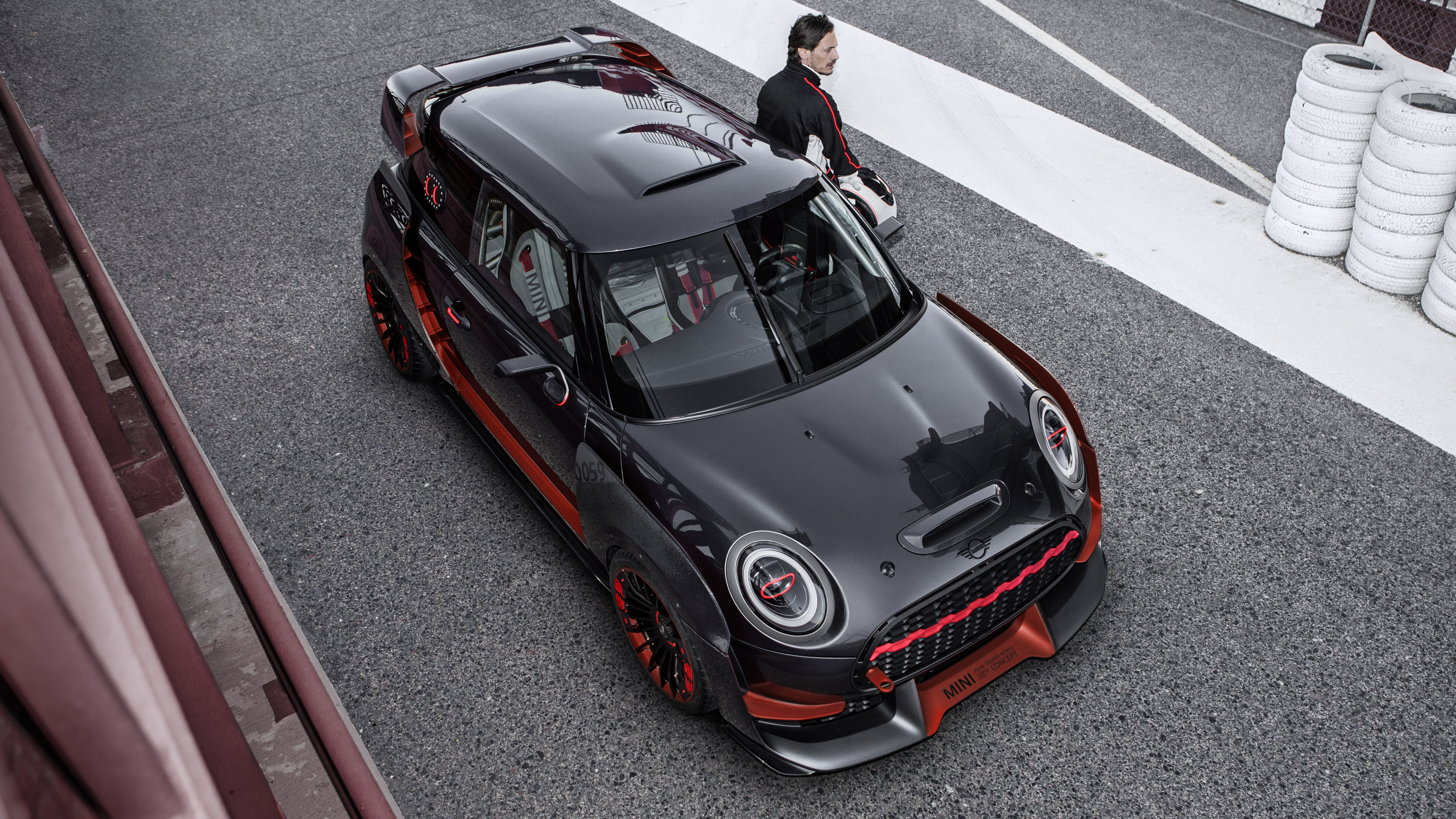 p90275445_highres_mini-john-cooper-wor.jpg