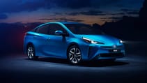 2019-toyota-prius-1.jpg