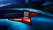 2019-toyota-prius-3.jpg