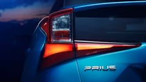 2019-toyota-prius-4.jpg